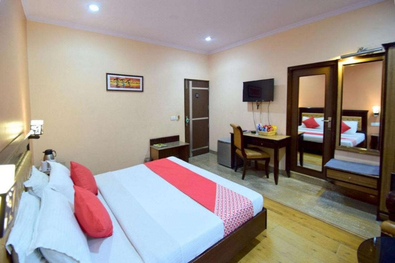 GoroomGo Marc Shimla: Luxury Near Mall Road Exterior photo
