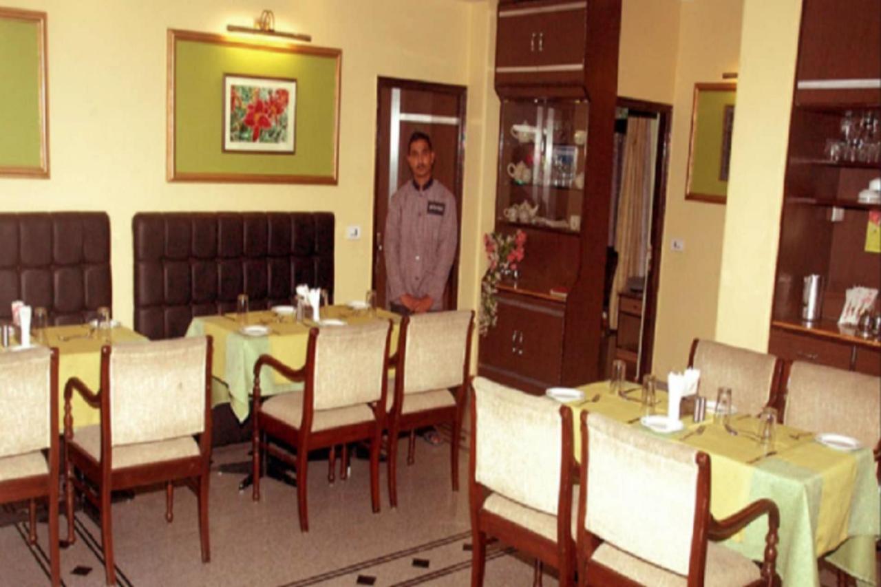 GoroomGo Marc Shimla: Luxury Near Mall Road Exterior photo